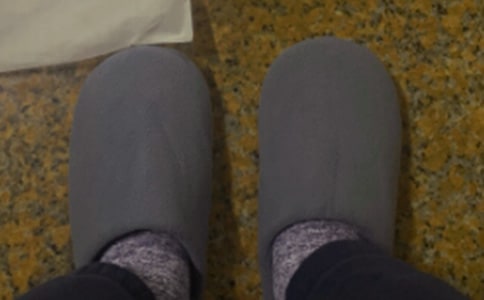 幼兒中班《制作拖鞋》教案