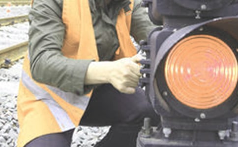 ��ȫ�Tԇ���ڂ��˹������Y��ͨ��11ƪ��