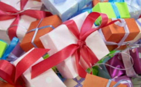 “傳遞春天的溫暖”孤兒福利院獻(xiàn)愛心活動策劃書