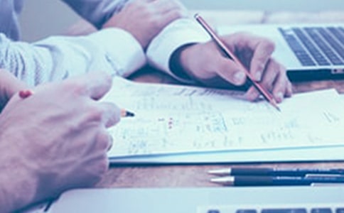 ���꼉���нM�Z�Ľ��л�ӿ��Y(ji��)