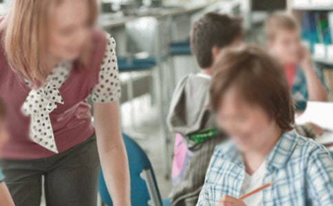 ��ĸ�Ǻ��ӵĵ�һ���ώ��������