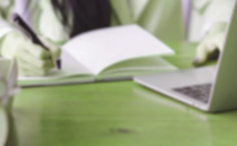 ����̄�(w��)�T�ڄ�(d��ng)��ͬ