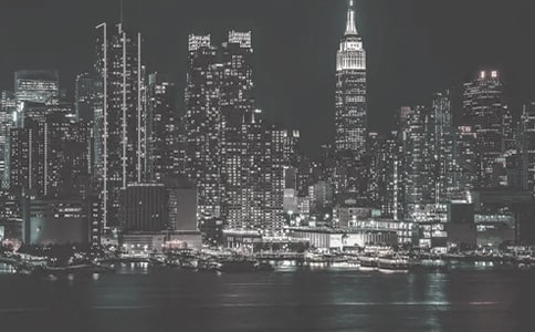 行走在深夜的記憶為主題作文