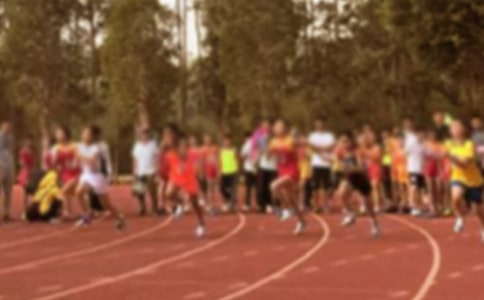 小學(xué)運(yùn)動(dòng)會(huì)的廣播稿