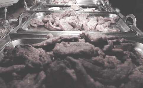 吃自助餐也能創(chuàng)新作文